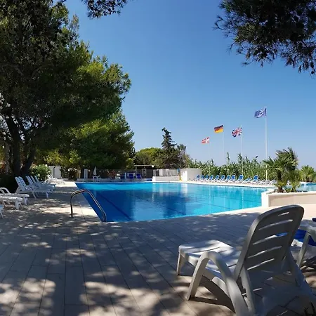 Covo Dei Saracini 4*